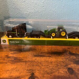 John Deere Semi Hauler from Tomy 1:64 Scale BRAND NEW!
